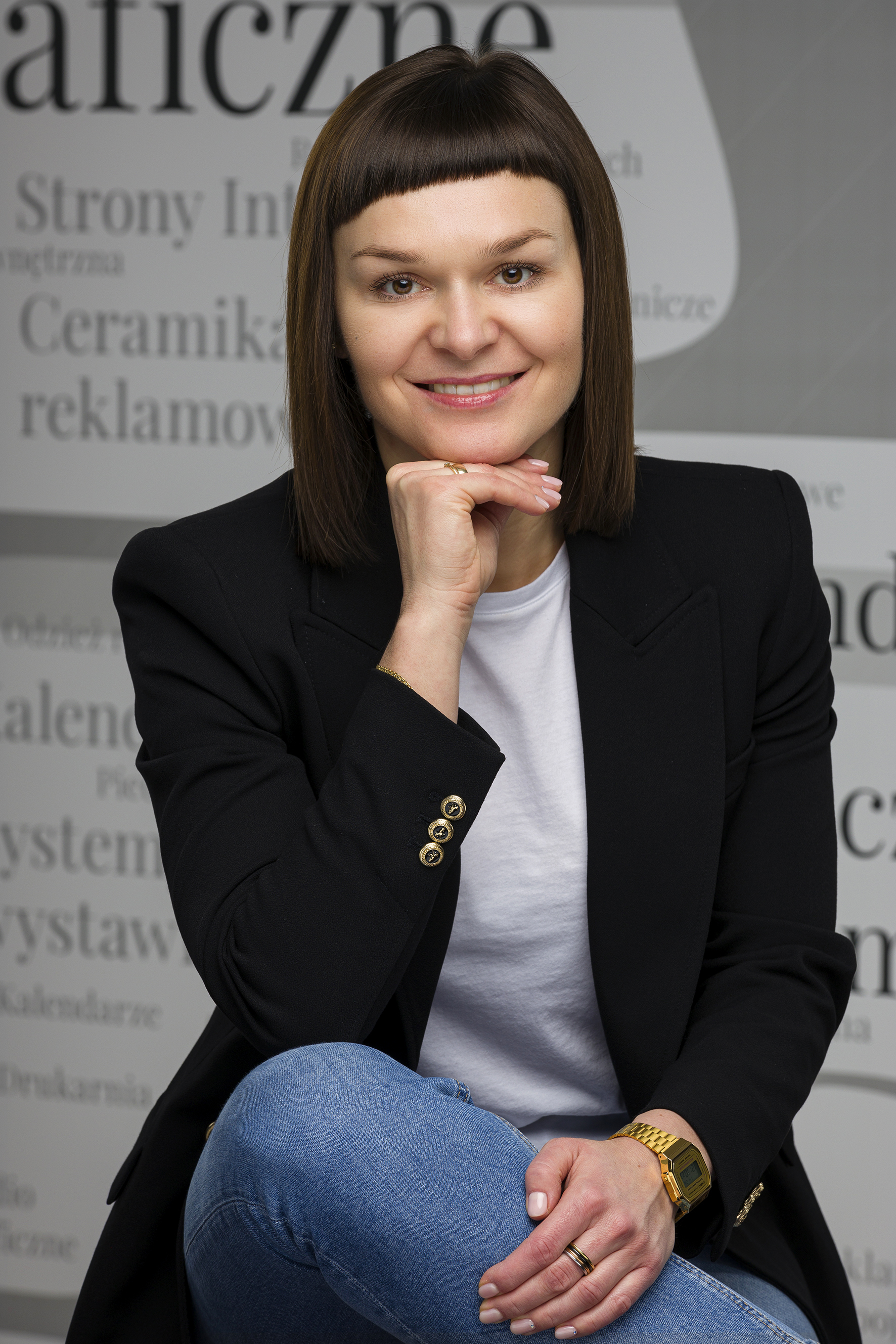 Sesja Wizerunkowa, Emilia Trębicka - Specjalista ds. reklamy,